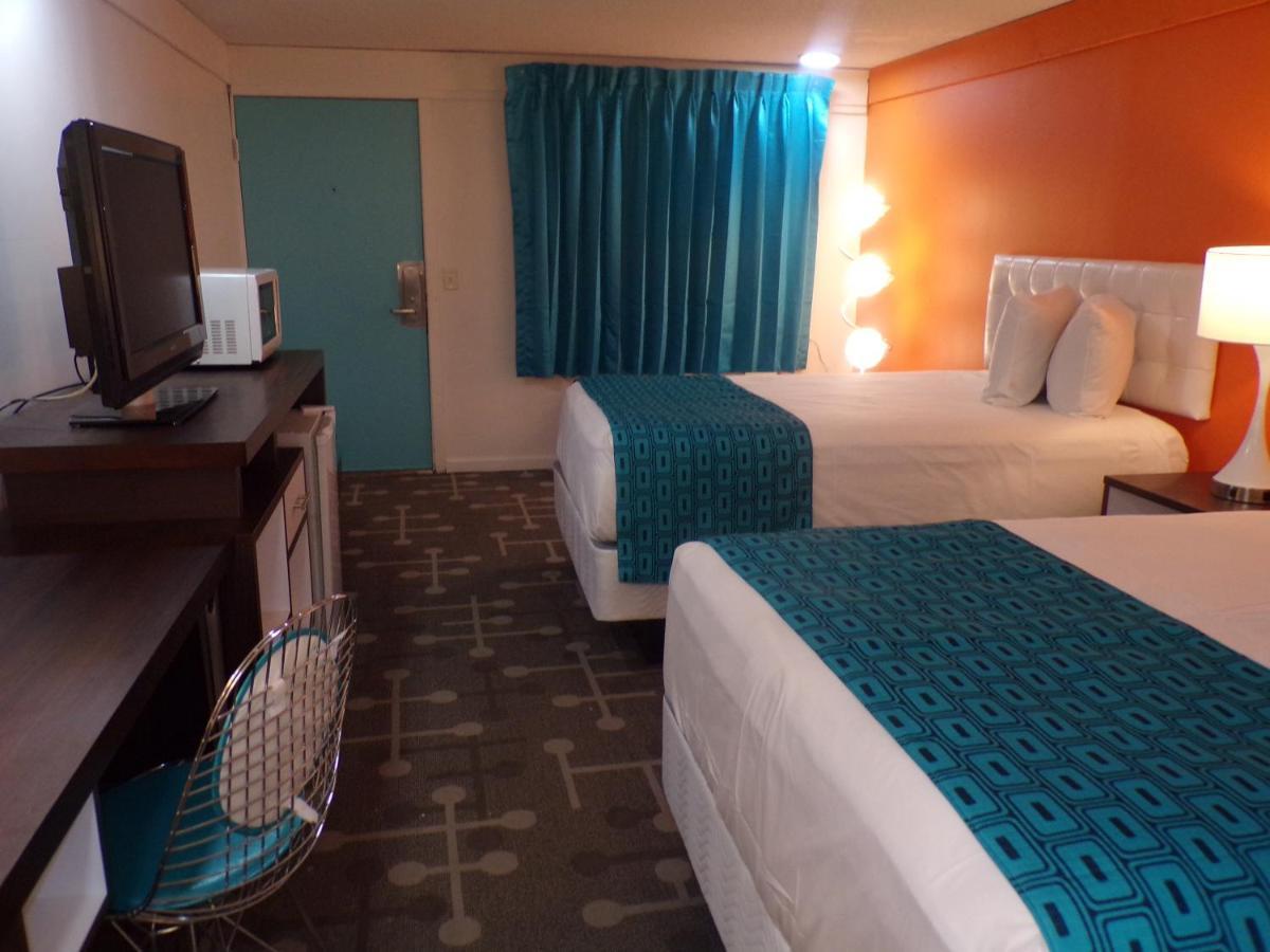 Dover Inn And Suites Esterno foto